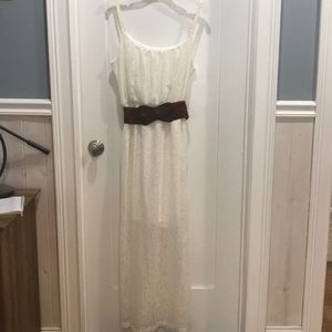 White lace dress with belt